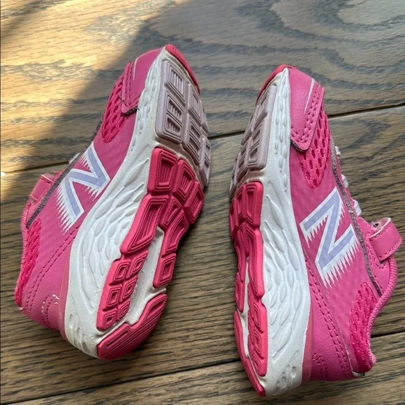 New Balance Pink and White Sneakers with Breathable Mesh 6W free shipping sale - Picture 7 of 8